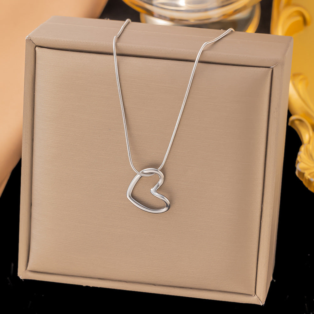 Titanium Steel Heart-Shaped Necklace for Women Fashion Heart Pendant Necklace