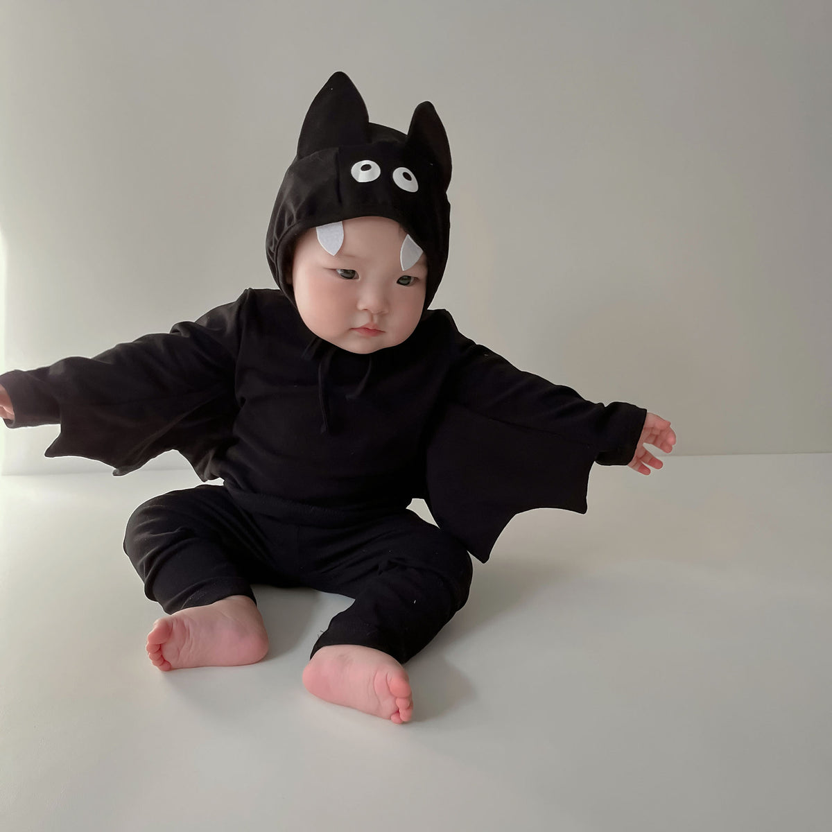 Childrens Bat Pattern Three-Piece Set