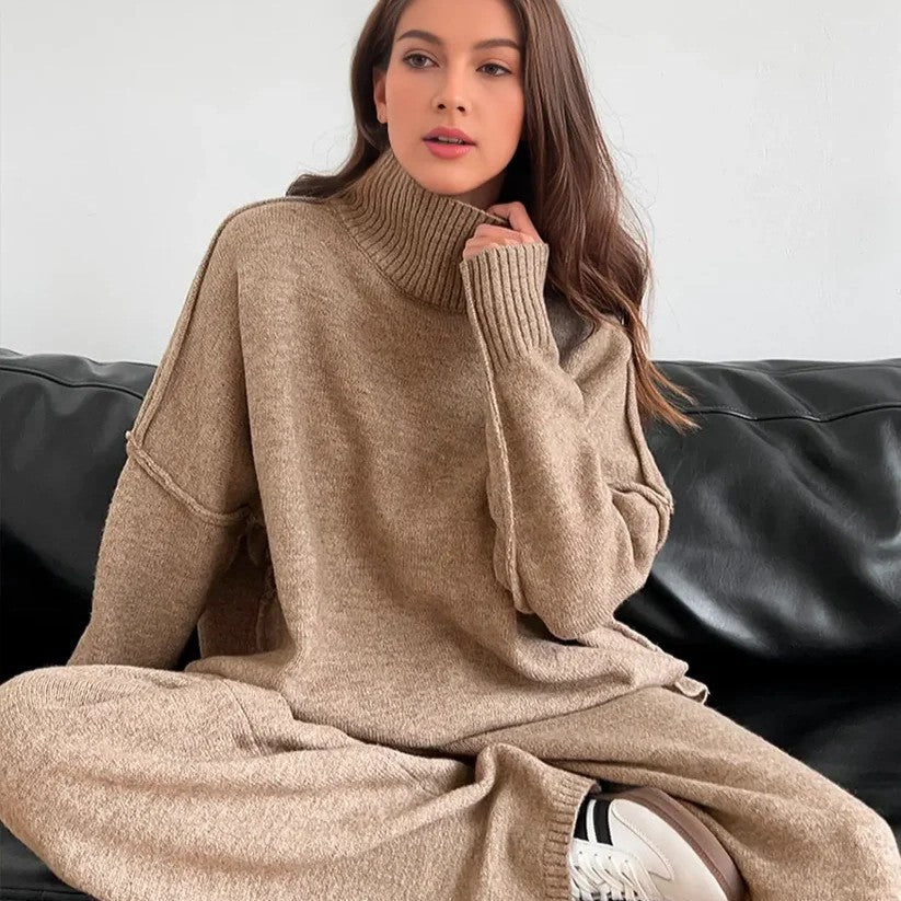 Knitted sweaters for autumn and winter