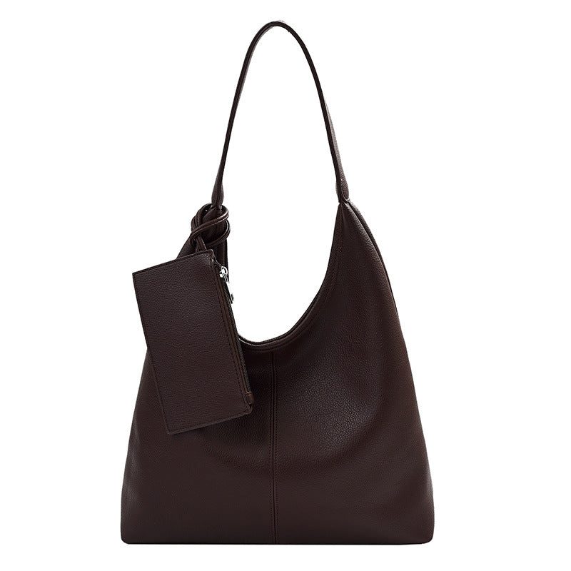 Large-capacity underarm bag