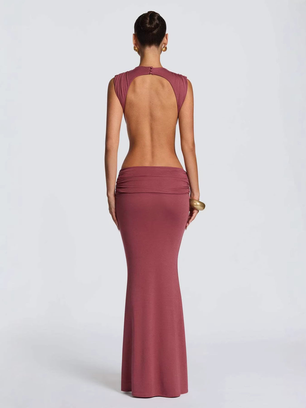 Sheer waist-revealing and backless long dress