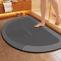 Diatomaceous earth floor mat